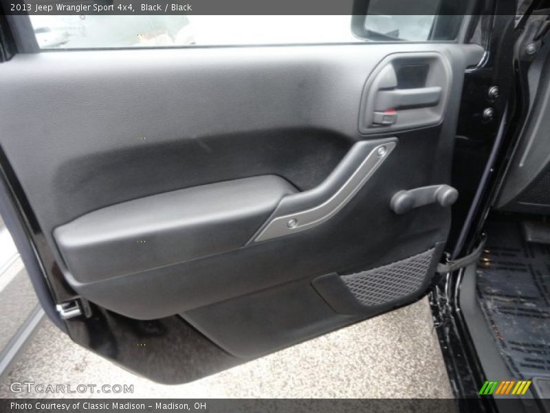 Black / Black 2013 Jeep Wrangler Sport 4x4