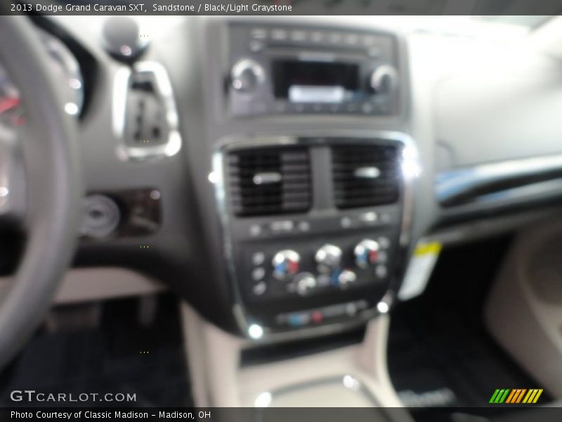 Sandstone / Black/Light Graystone 2013 Dodge Grand Caravan SXT