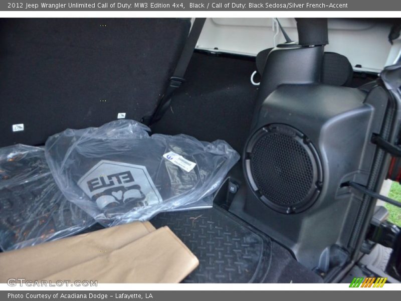 Black / Call of Duty: Black Sedosa/Silver French-Accent 2012 Jeep Wrangler Unlimited Call of Duty: MW3 Edition 4x4