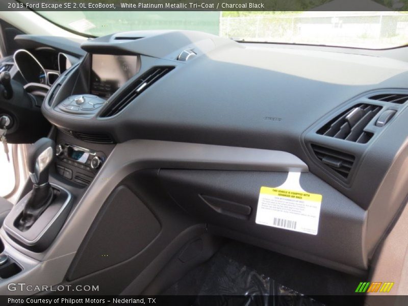 White Platinum Metallic Tri-Coat / Charcoal Black 2013 Ford Escape SE 2.0L EcoBoost