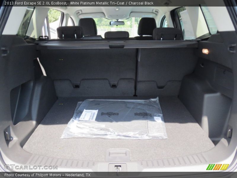  2013 Escape SE 2.0L EcoBoost Trunk