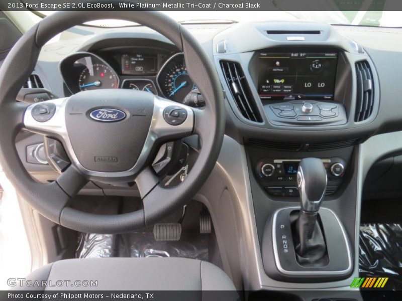 Dashboard of 2013 Escape SE 2.0L EcoBoost