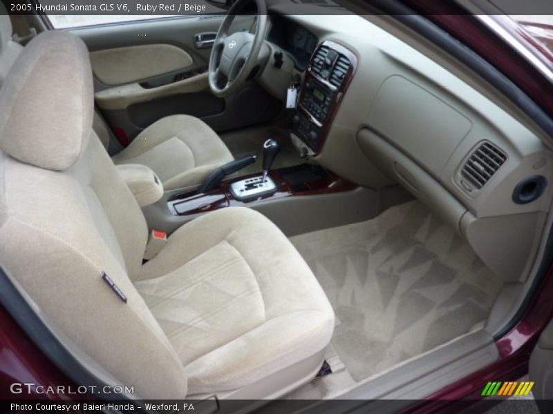  2005 Sonata GLS V6 Beige Interior