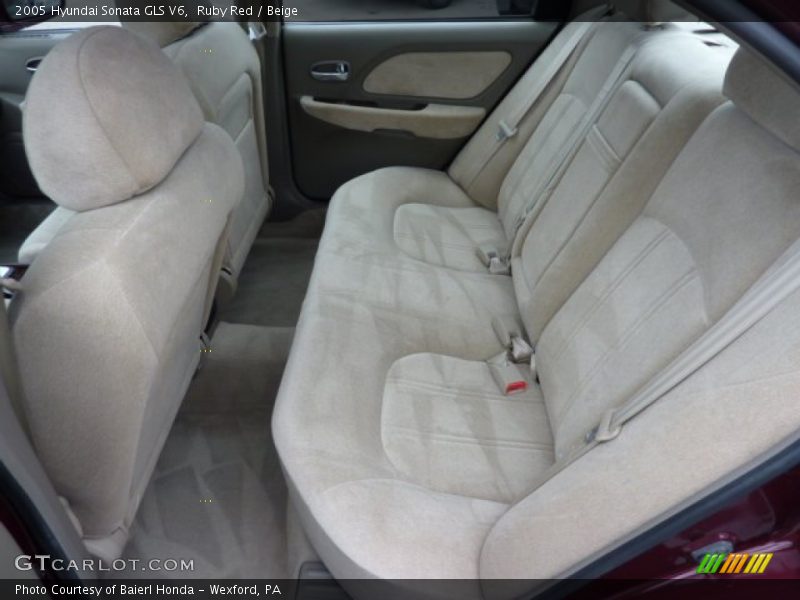 Rear Seat of 2005 Sonata GLS V6