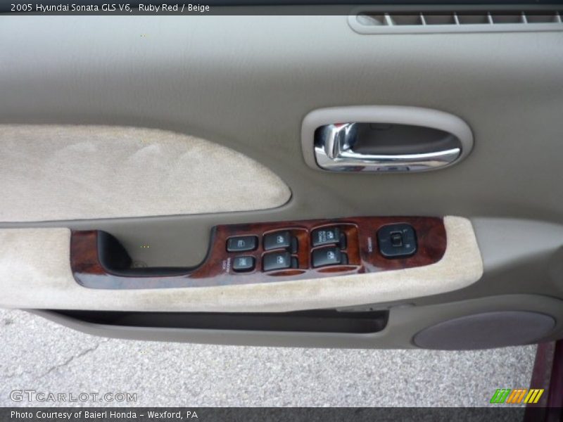 Door Panel of 2005 Sonata GLS V6