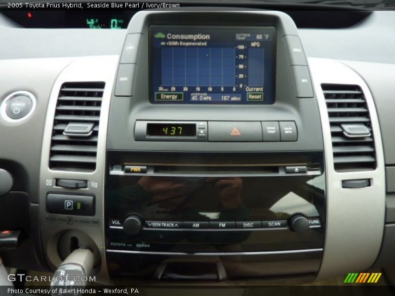 Seaside Blue Pearl / Ivory/Brown 2005 Toyota Prius Hybrid