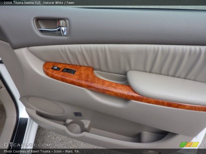 Natural White / Fawn 2008 Toyota Sienna XLE