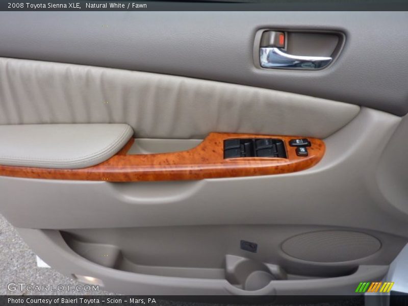 Natural White / Fawn 2008 Toyota Sienna XLE