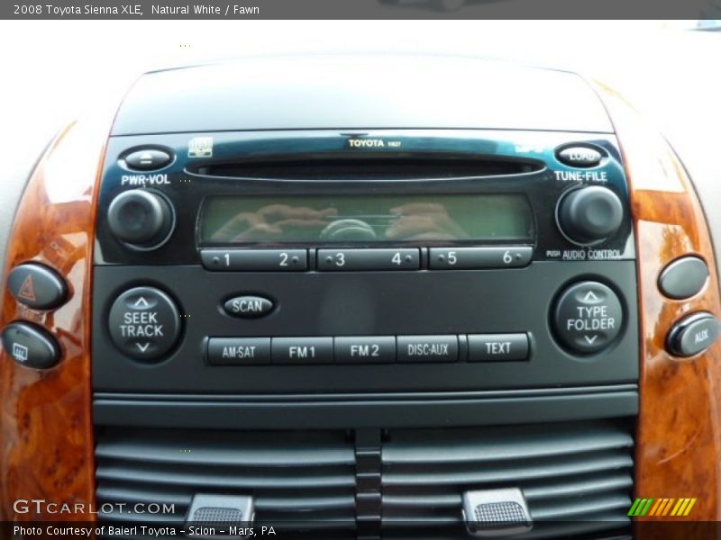 Natural White / Fawn 2008 Toyota Sienna XLE