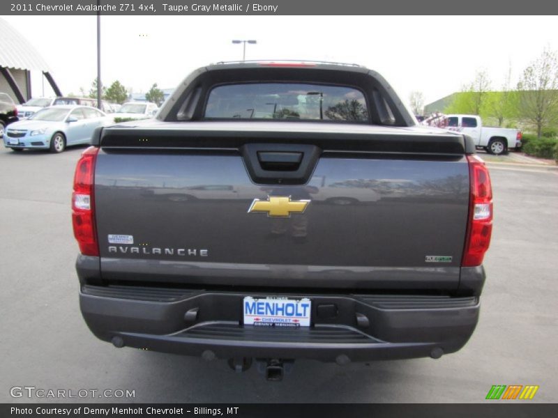 Taupe Gray Metallic / Ebony 2011 Chevrolet Avalanche Z71 4x4
