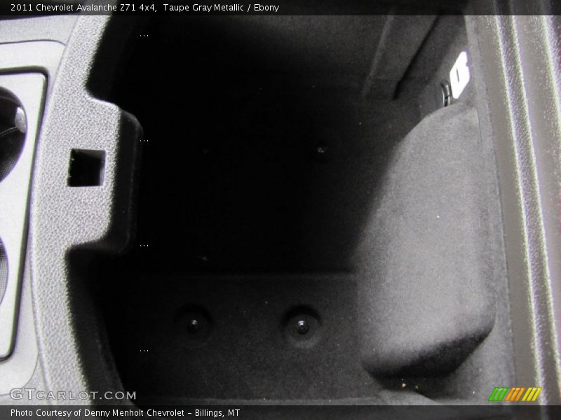 Taupe Gray Metallic / Ebony 2011 Chevrolet Avalanche Z71 4x4