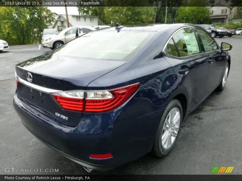 Deep Sea Blue Mica / Parchment 2013 Lexus ES 350