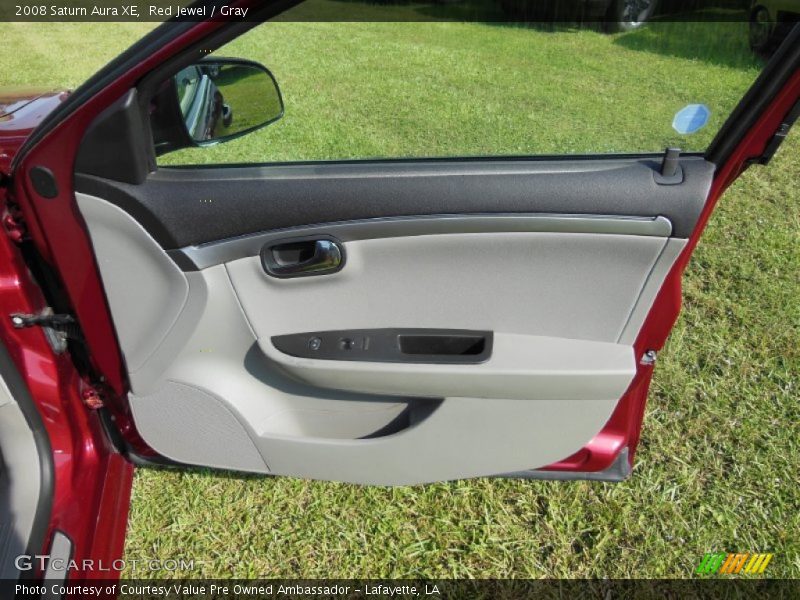 Red Jewel / Gray 2008 Saturn Aura XE