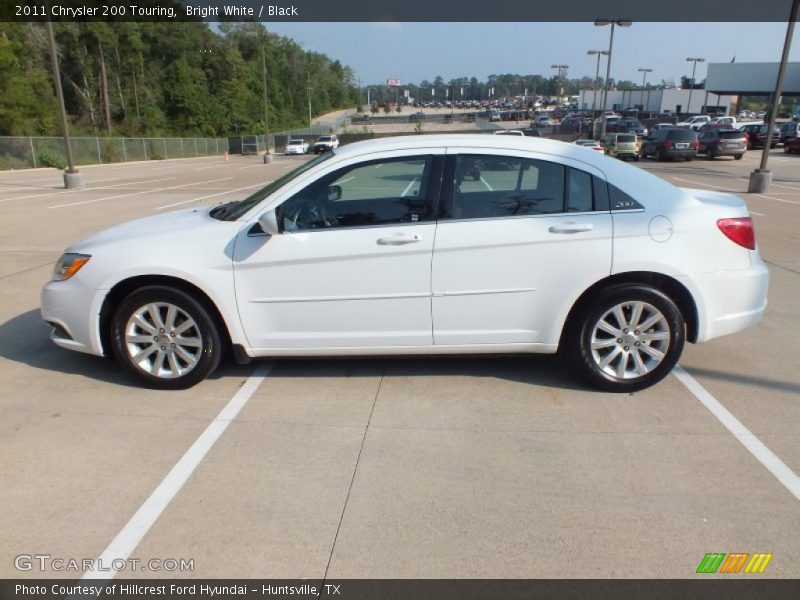 Bright White / Black 2011 Chrysler 200 Touring