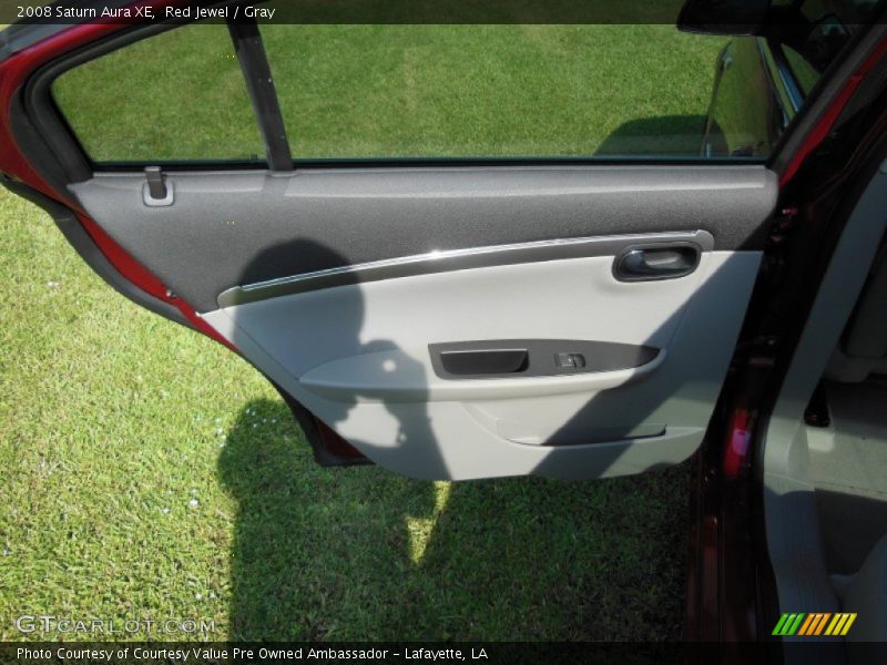 Red Jewel / Gray 2008 Saturn Aura XE