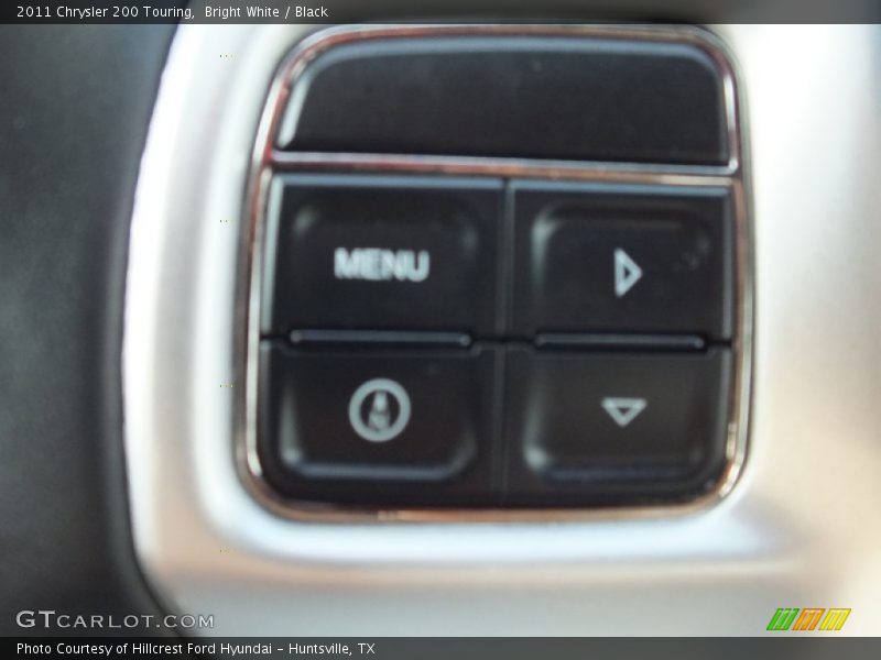 Bright White / Black 2011 Chrysler 200 Touring