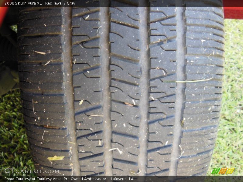 Red Jewel / Gray 2008 Saturn Aura XE