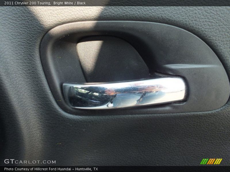 Bright White / Black 2011 Chrysler 200 Touring
