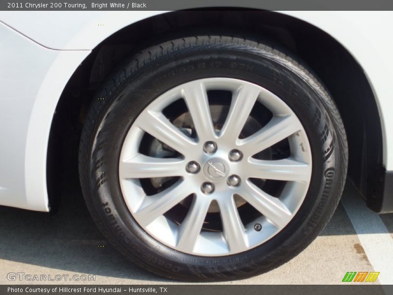 Bright White / Black 2011 Chrysler 200 Touring