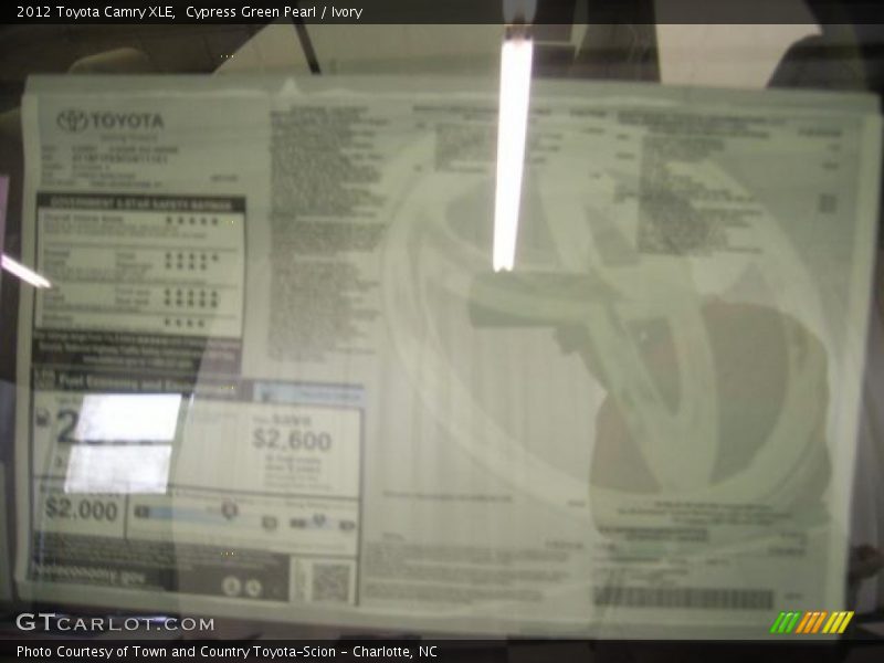 Cypress Green Pearl / Ivory 2012 Toyota Camry XLE