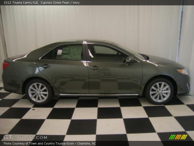Cypress Green Pearl / Ivory 2012 Toyota Camry XLE