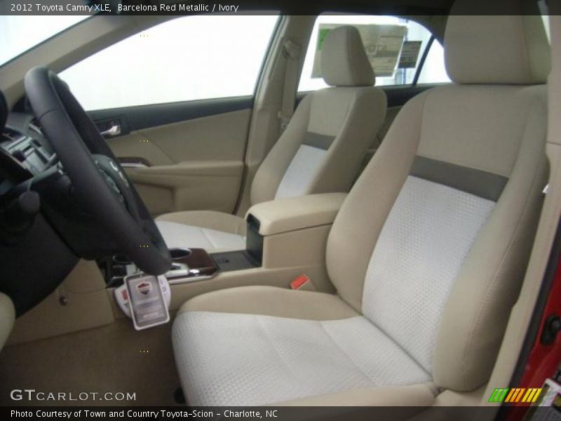 Barcelona Red Metallic / Ivory 2012 Toyota Camry XLE