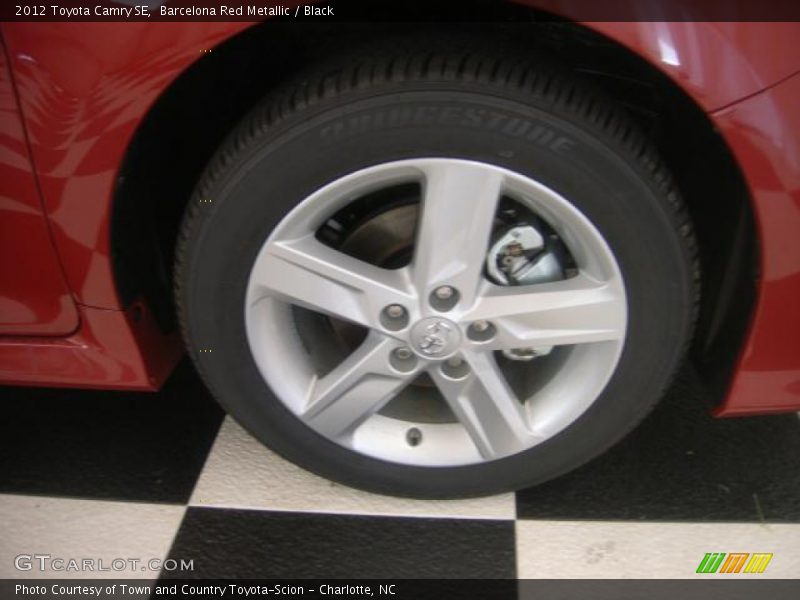 Barcelona Red Metallic / Black 2012 Toyota Camry SE