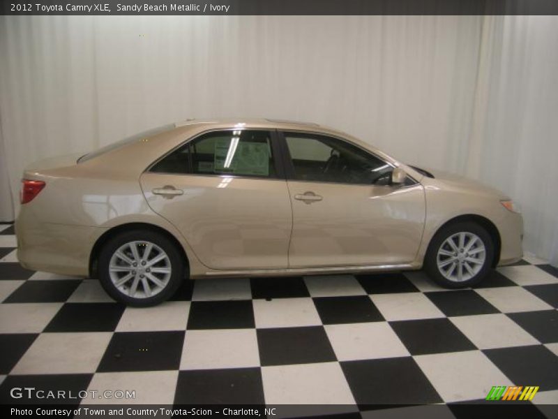 Sandy Beach Metallic / Ivory 2012 Toyota Camry XLE