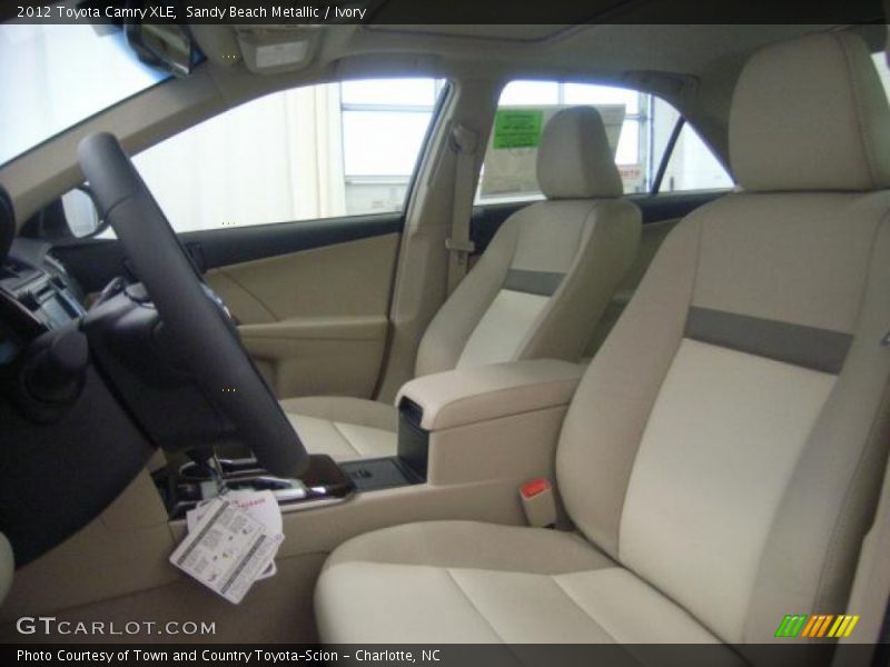 Sandy Beach Metallic / Ivory 2012 Toyota Camry XLE