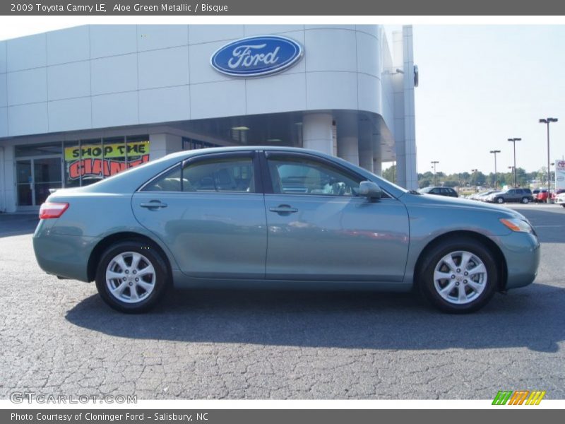 Aloe Green Metallic / Bisque 2009 Toyota Camry LE