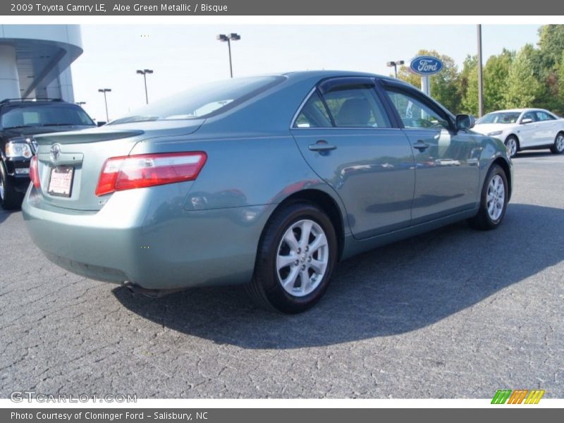 Aloe Green Metallic / Bisque 2009 Toyota Camry LE