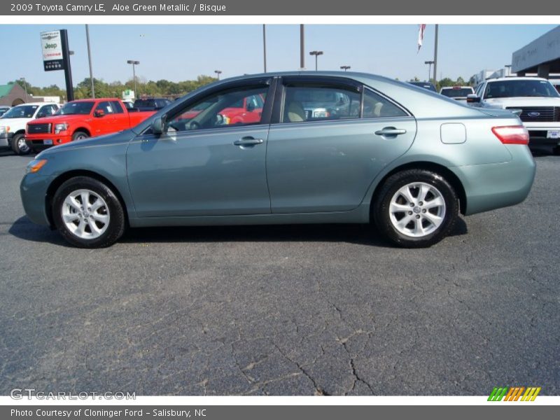 Aloe Green Metallic / Bisque 2009 Toyota Camry LE