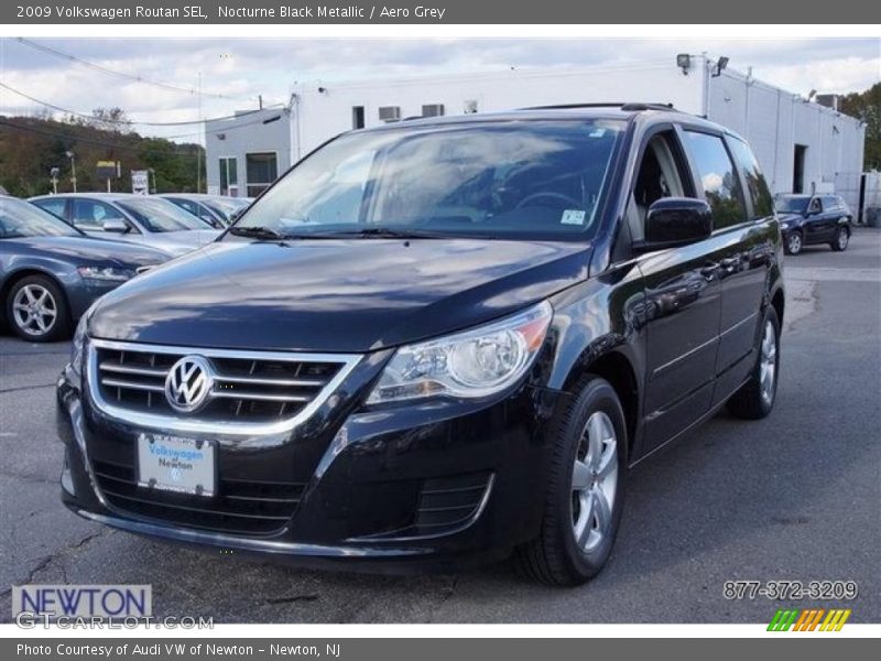 Nocturne Black Metallic / Aero Grey 2009 Volkswagen Routan SEL