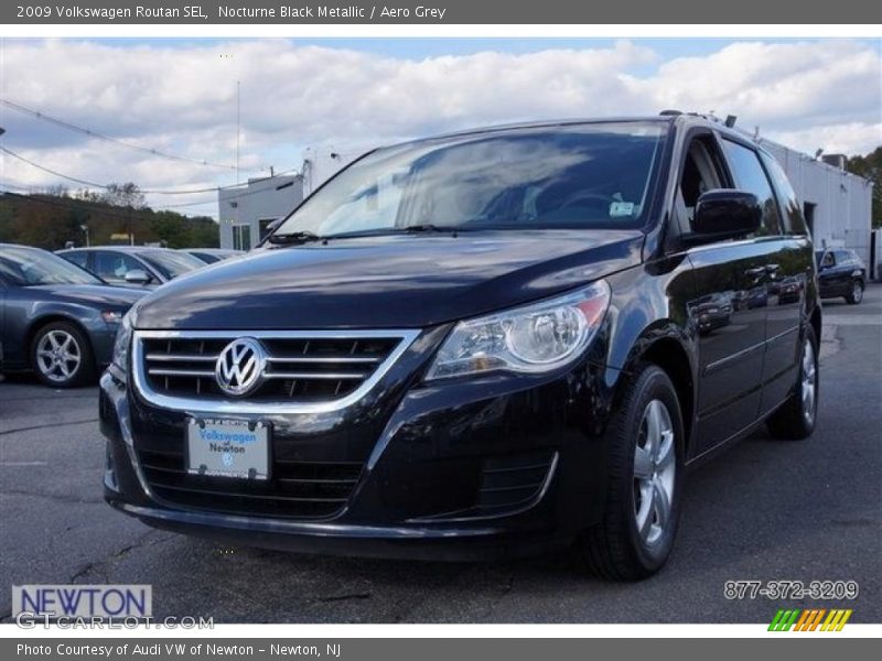 Nocturne Black Metallic / Aero Grey 2009 Volkswagen Routan SEL