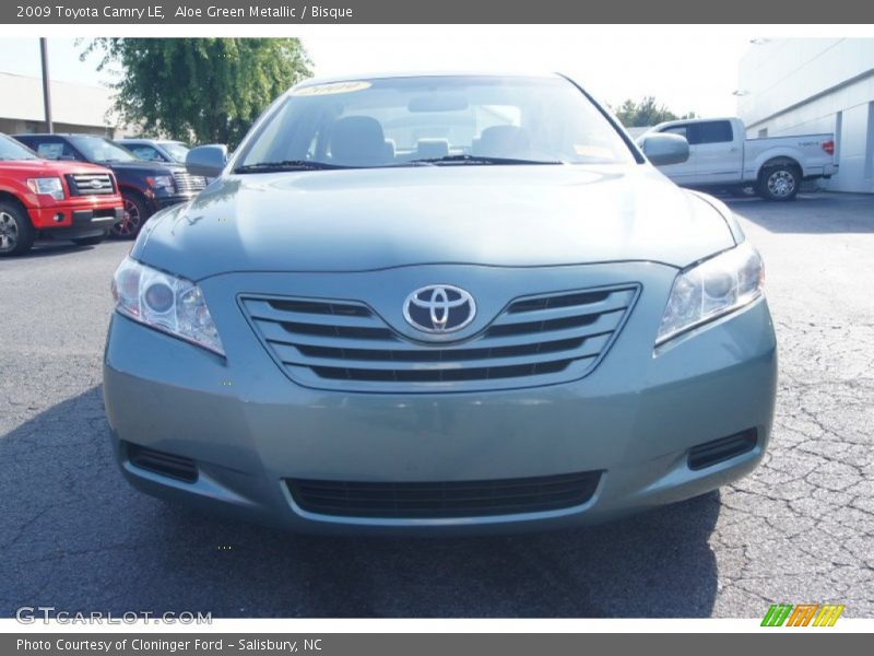 Aloe Green Metallic / Bisque 2009 Toyota Camry LE