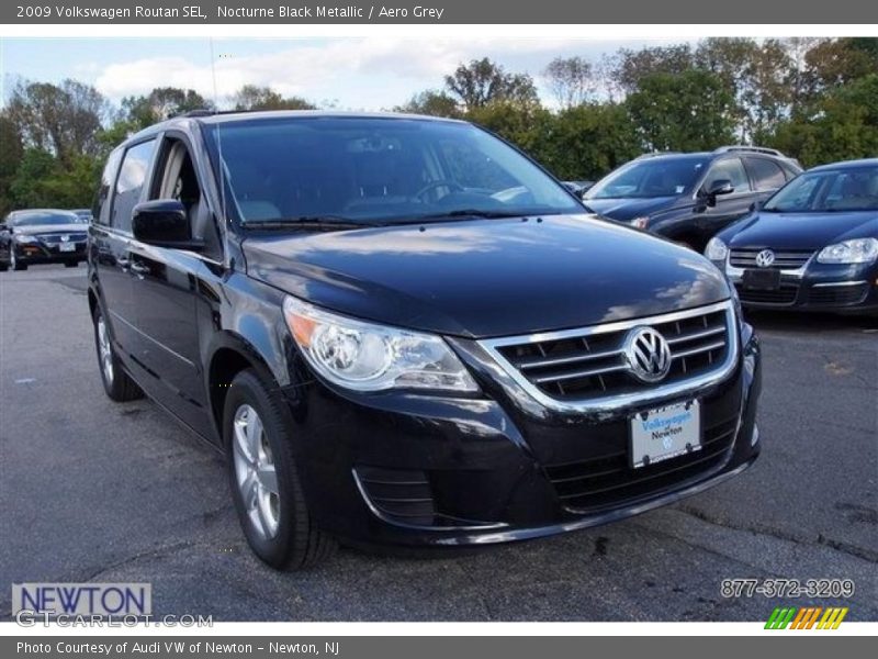 Nocturne Black Metallic / Aero Grey 2009 Volkswagen Routan SEL