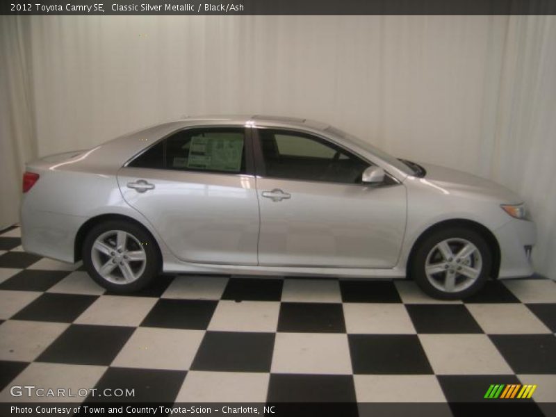 Classic Silver Metallic / Black/Ash 2012 Toyota Camry SE