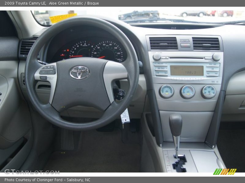 Aloe Green Metallic / Bisque 2009 Toyota Camry LE