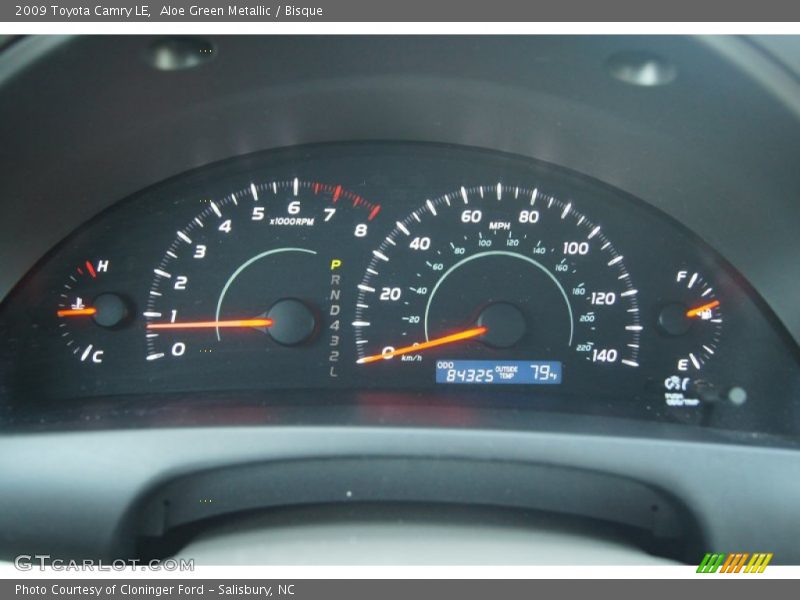 Aloe Green Metallic / Bisque 2009 Toyota Camry LE