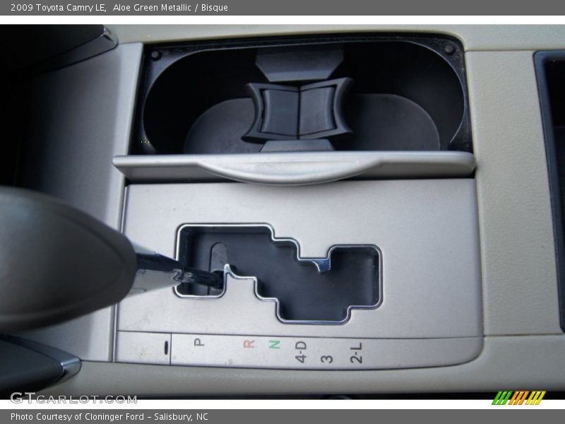 Aloe Green Metallic / Bisque 2009 Toyota Camry LE