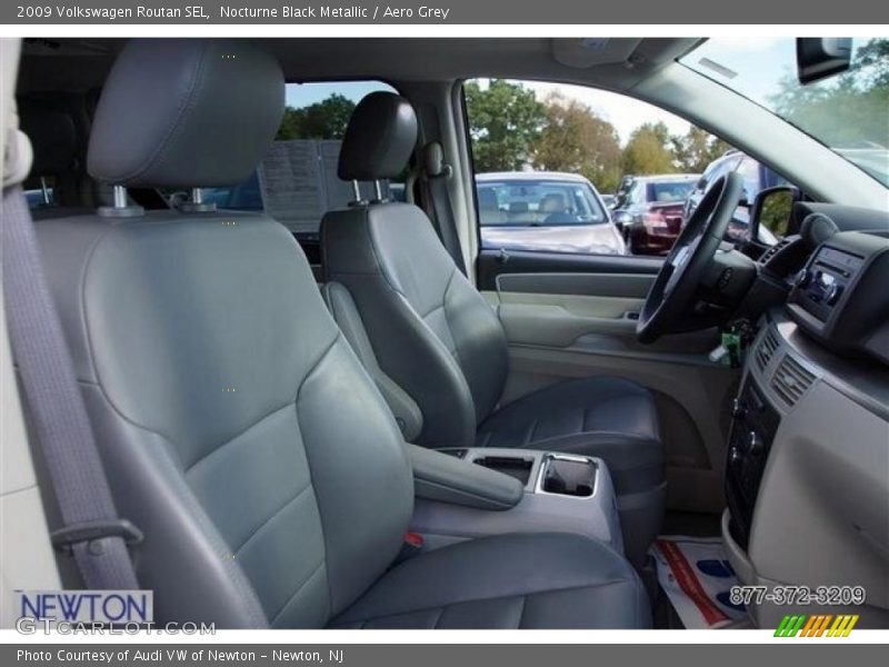 Nocturne Black Metallic / Aero Grey 2009 Volkswagen Routan SEL