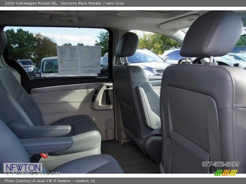Nocturne Black Metallic / Aero Grey 2009 Volkswagen Routan SEL