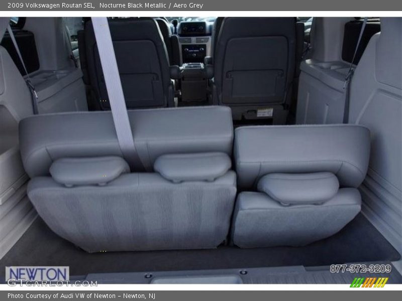Nocturne Black Metallic / Aero Grey 2009 Volkswagen Routan SEL