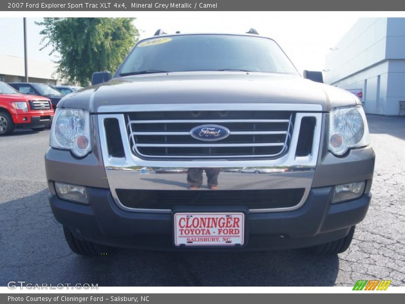 Mineral Grey Metallic / Camel 2007 Ford Explorer Sport Trac XLT 4x4