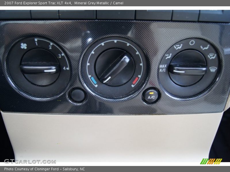 Mineral Grey Metallic / Camel 2007 Ford Explorer Sport Trac XLT 4x4