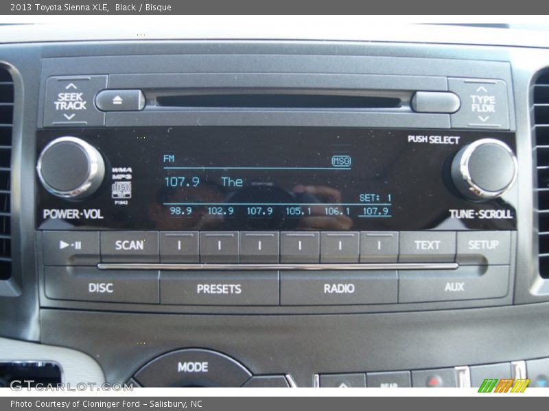 Black / Bisque 2013 Toyota Sienna XLE