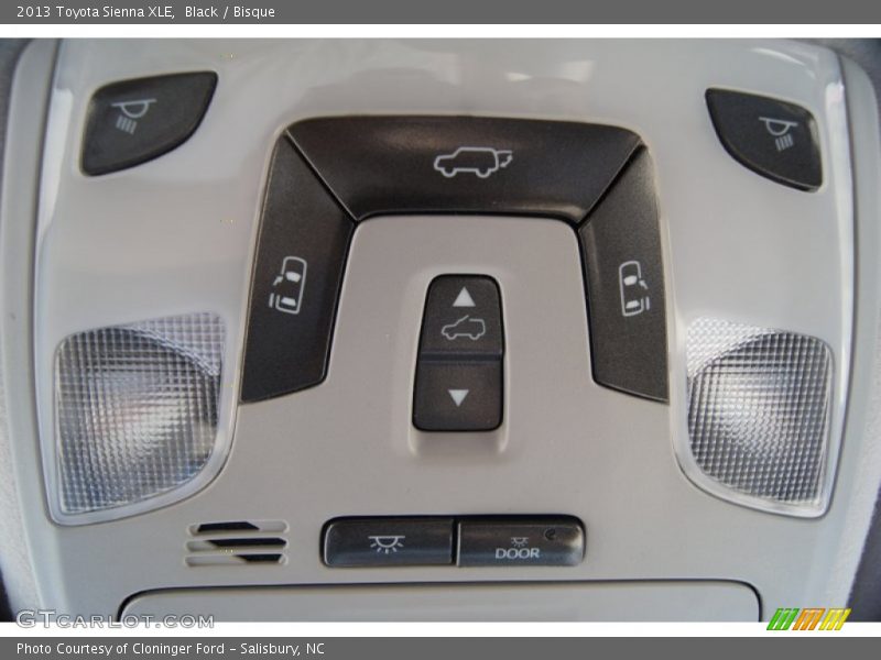 Black / Bisque 2013 Toyota Sienna XLE
