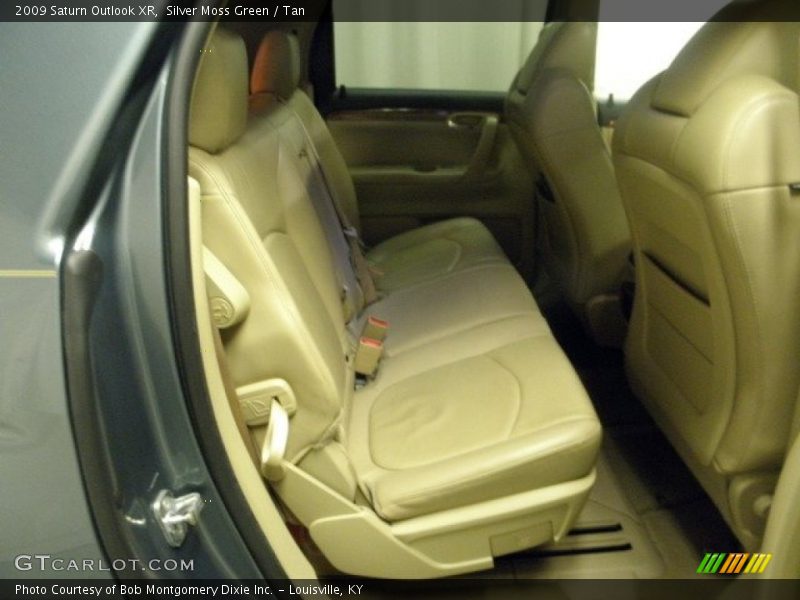 Silver Moss Green / Tan 2009 Saturn Outlook XR