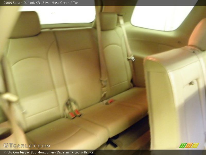 Silver Moss Green / Tan 2009 Saturn Outlook XR