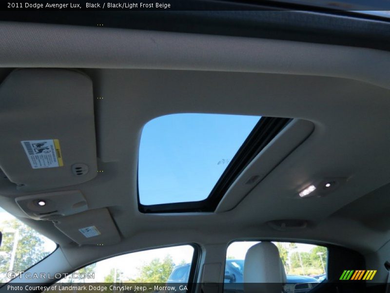 Black / Black/Light Frost Beige 2011 Dodge Avenger Lux